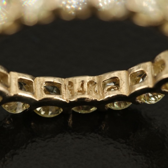 3 Carat Yellow diamond eternity band - Picture 10 of 11